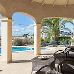 Mara Villa
